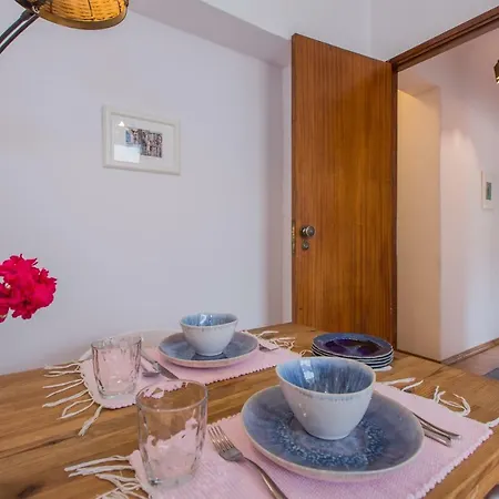 Apartmán Light Filled Apartment, By Timecooler
