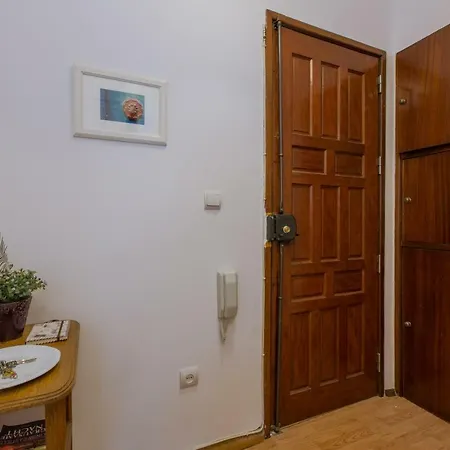 Light Filled Apartment, By Timecooler *